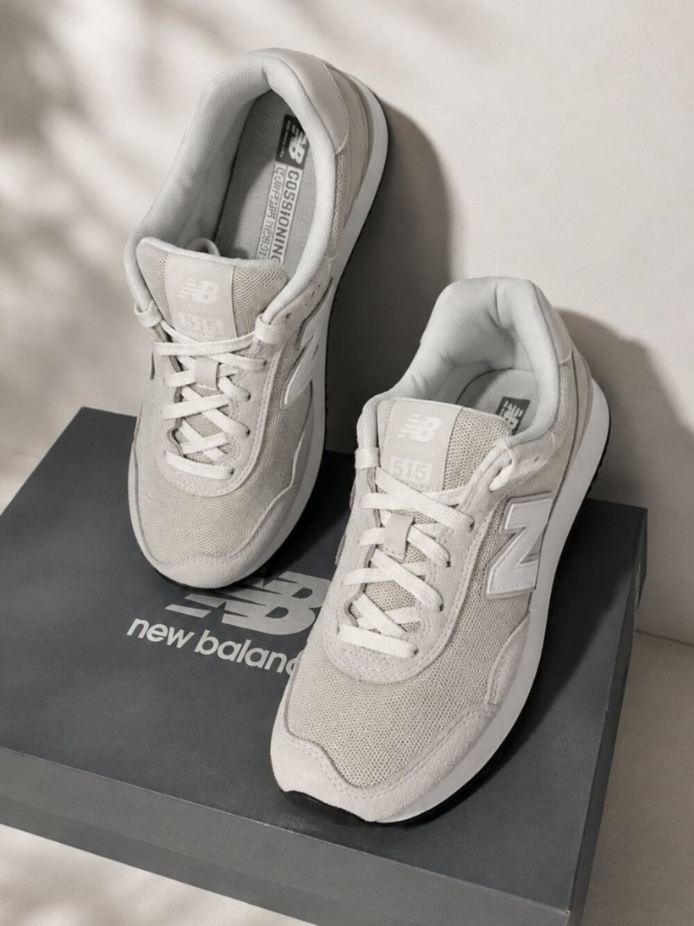 New Balance 515 Women’s 7.5 White Beige Suede Mesh Sneakers NEW WL515WHT